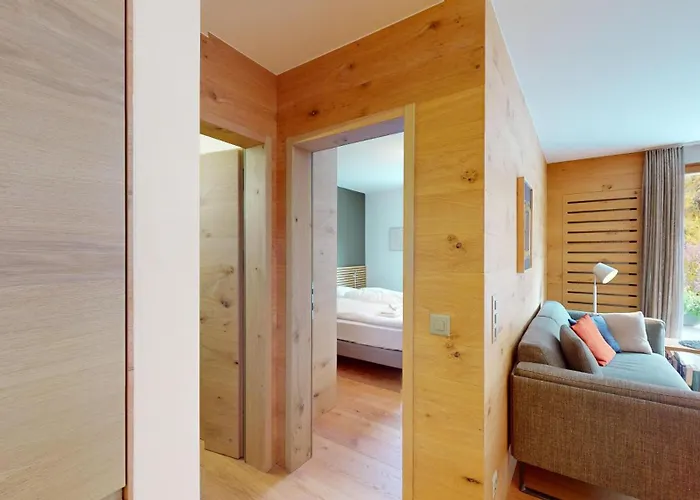 Abitaziun Traval - *